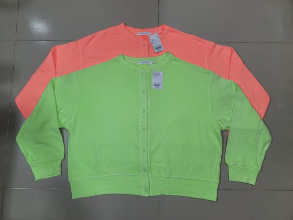 Ladies cotton snap-button cardigans in green and coral